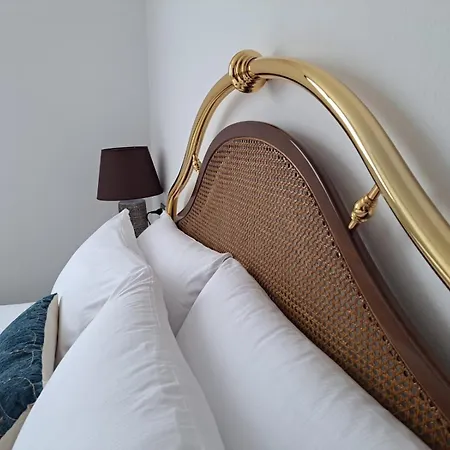 Casa Sofi By Quokka 360 - Near Castle Appartement Rezzonico