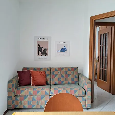 Casa Sofi By Quokka 360 - In Village Centre *